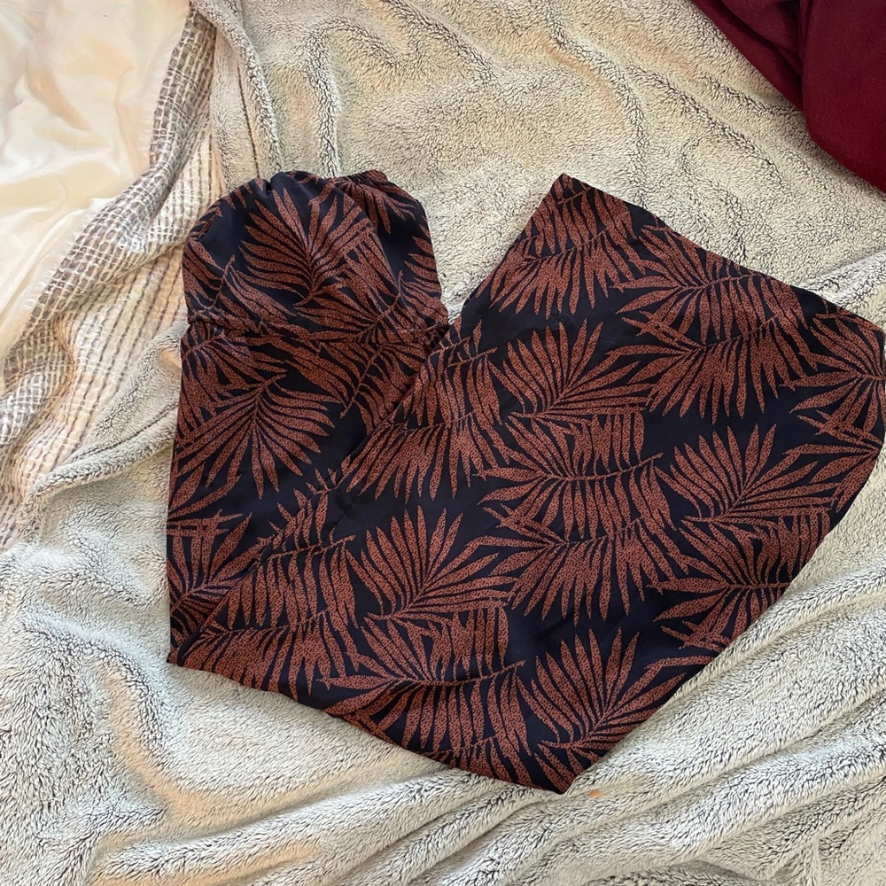 NWT ABOUND black and brown high waisted cropped pants